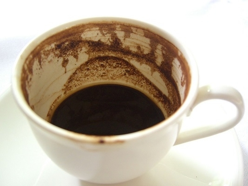 Не фрлајте го талогот од кафе: Корисен е за многу работи во домот