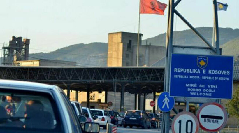 Македонија не воведува визи за Косово