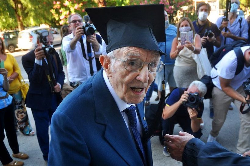 Највозрасниот дипломец во Италија има 98 години