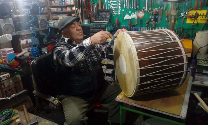 Рамиз Алимовиќ во својот животен век изработил над 1000 тапани, тарабуки и дајриња