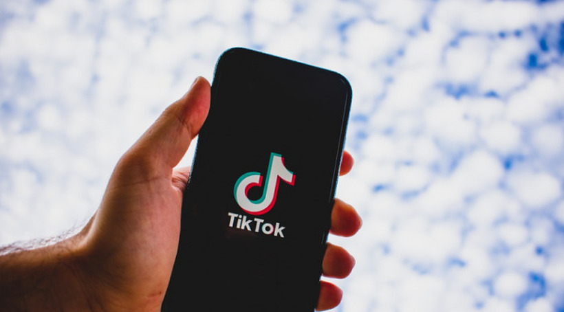 Европската комисија на вработените им забрани да користат TikTok