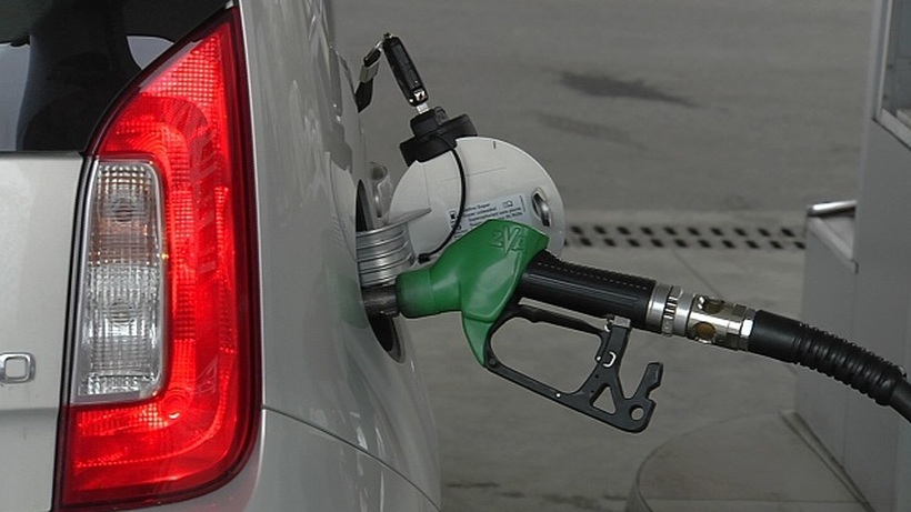 Дизелот поевтин за 2,5 денари, бензините остануваат по иста цена