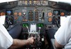 Авиокомпанија нуди бонуси од 180.000 долари за своите идни пилоти