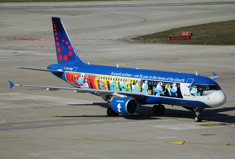 Која земја во Европа има авиони насликани со Штрумфови и Тинтин?