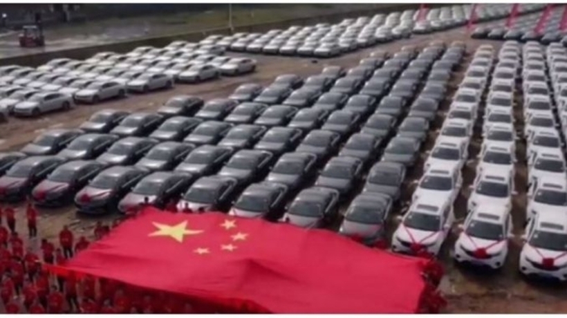 По еден автомобил за секој вработен - Кинеска компанија ги награди сите свои 4.116 вработени