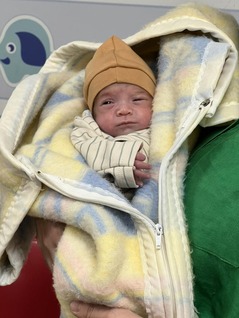Позитив на денот: Бебето родено со 940 грама си замина дома по 77 дена поминати на Гинекологија