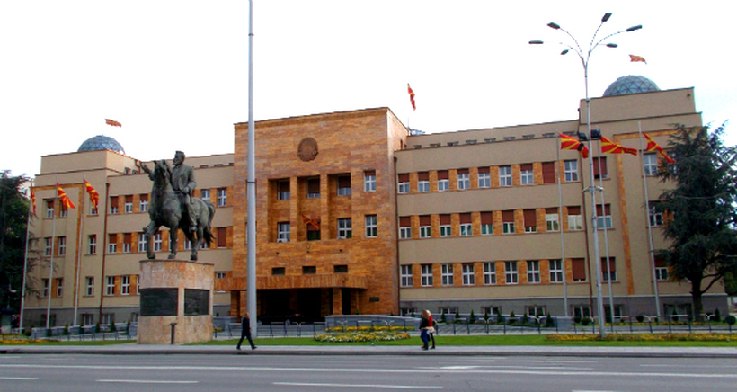 ПЛАТИ до 39.338 денари: Собрание на Македонија вработува 19 службеници