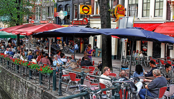 Амстердам воведува уште една забрана: Туристите повторно на удар