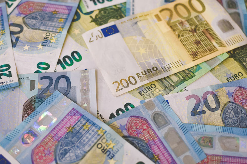 Платите ги објавуваат на Инстаграм: Еве колку точно се заработува во Германија