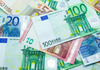Остар пад на доларот, сега вреди помалку од еврото