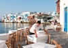 ПЛАТИ ДО 2.000 ЕВРА: Црна Гора бара келнери, а овие 2 занимања се најбарани во Хрватска и Грција