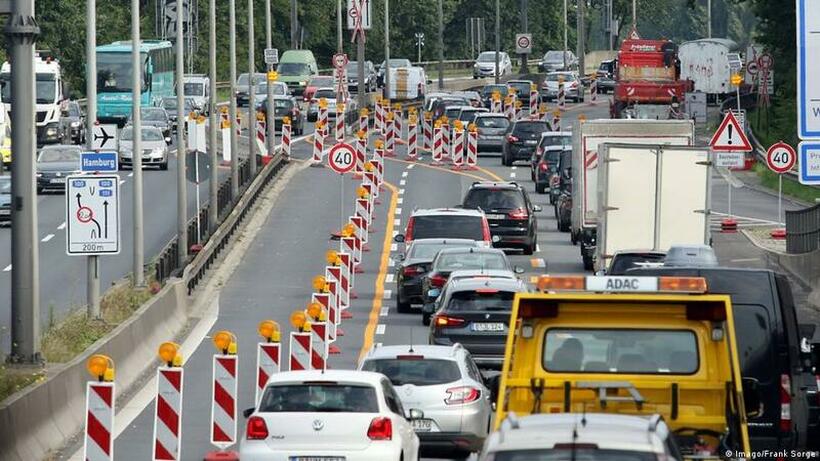 Германците се жалат на лоши патишта, оштетени мостови и преоптоварени железници