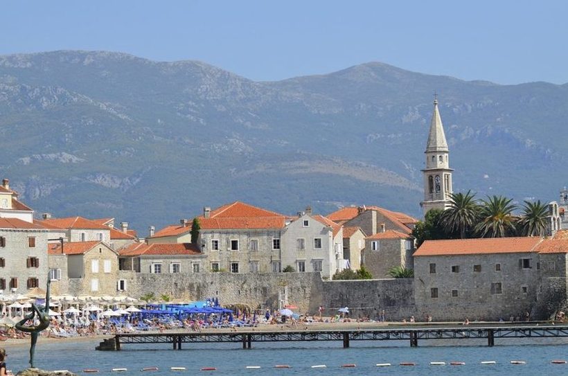 Купете луксузен стан во Црна Гора, добијте подарок – државјанство