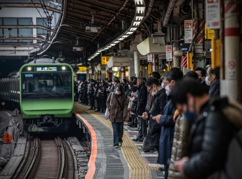 Што се случува кога јапонски воз доцни една минута?!