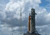 ПОЛОВИНА ВЕК ПО АПОЛО: НАСА успешно ја лансираше својата најмоќна ракета досега!