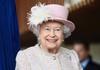 Кралицата Елизабета бара работници преку оглас: За перач на садови нуди плата од 22 илјади евра