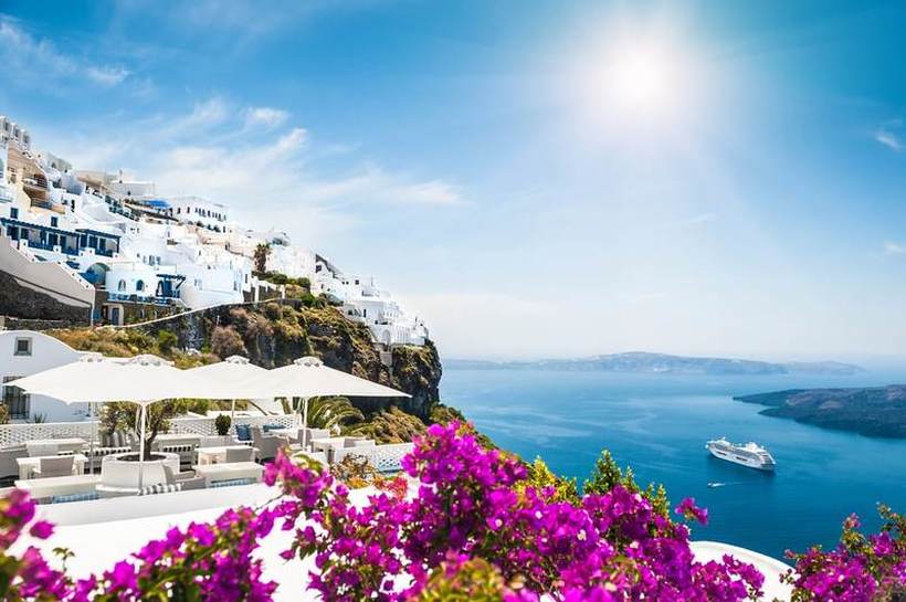 Грција најверојатно ќе ги отвори рестораните по Велигден