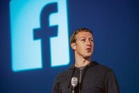 Facebook сепак ги дели корисниците на важни и неважни