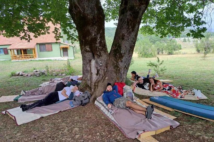 Во Црна Гора започна натпреварот во лежење, досегашниот рекорд е 117 часа