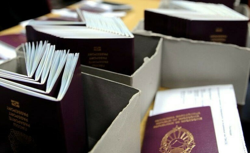 Пасошите, возачките и личните карти нема да важат од 12 февруари
