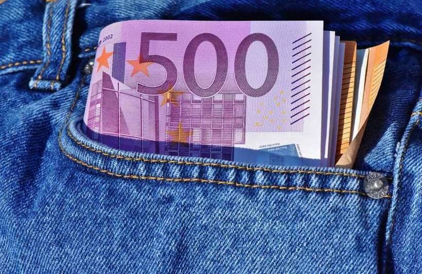 По 1.000 евра за секој што од странство ќе се врати назад - мерка со која малото далматинско место им пркоси на Германија и Ирска