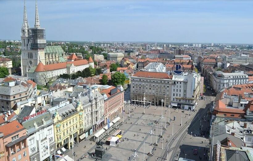 Во Загреб протестираат здравствените работници