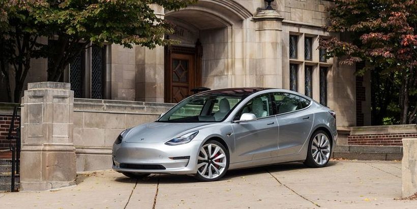 „Студен туш“ за Германците - Tesla ги зголеми цените на базниот Model 3 за 7.000 евра