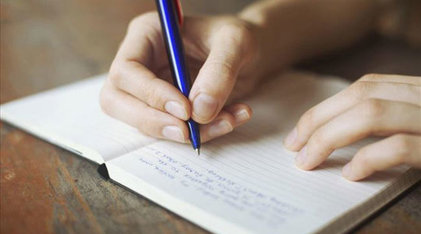 Зошто пенкалото и хартијата се подобри за нас од тастатурата?