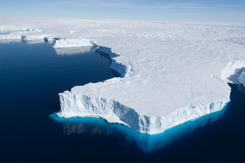 Глечер голем колку Лондон се отцепи од Антарктикот