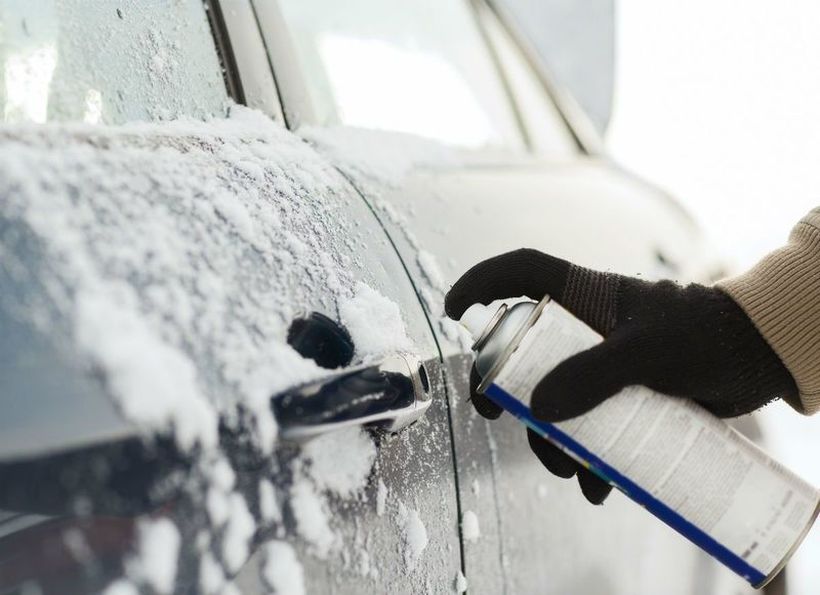 Еве како да ги подготвите вратите на автомобилот за зиматa што доаѓа