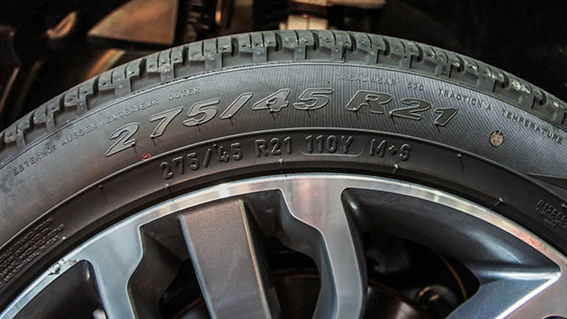Ја има на секоја гума, а е многу важна: Што значи последната буква на ознаките на автомобилските пневматици?