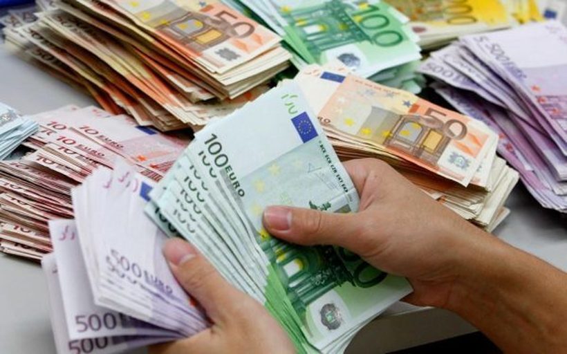 Максимален износ за уплата во готово 2000 евра