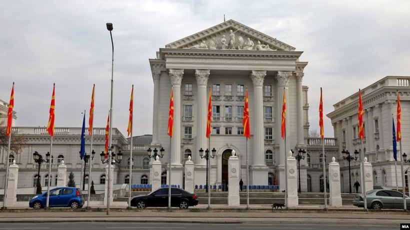 ПЛАТА 37.625 денари: Оглас за вработување во Влада на РМ