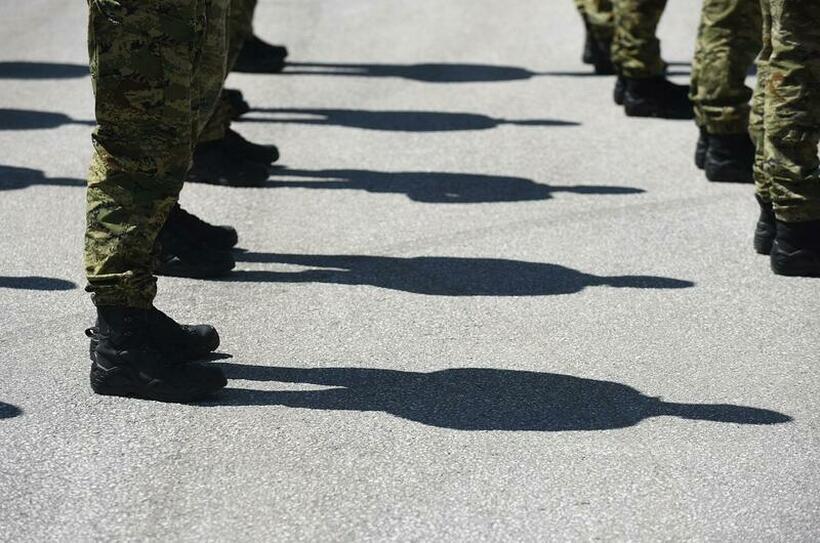 Србија го враќа воениот рок?
