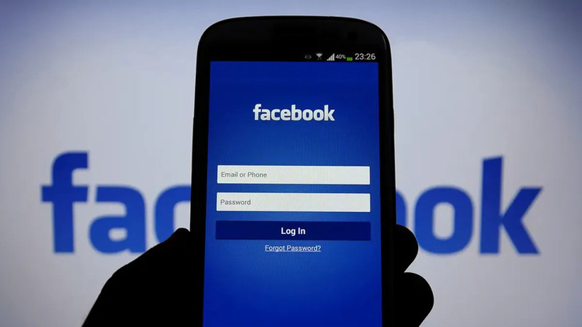 Facebook го менува начинот на кој препорачува содржина: Еве што значи тоа за корисниците