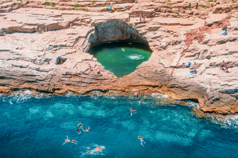Aтракција на Тасос: Медитеранскиот базен на боговите во кој се капела Афродита