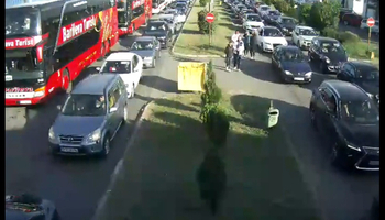 Скопје се празни: Колони возила - на Богородица се чека и по еден час!