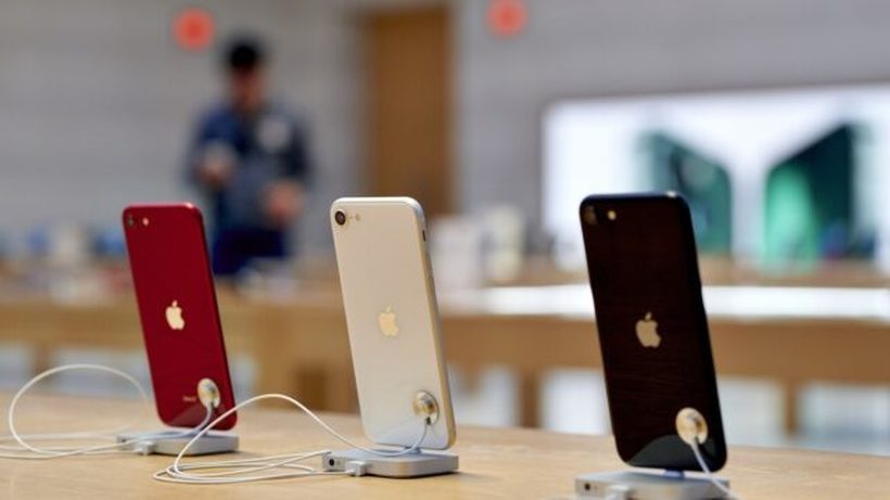 „Епл“ ја напушта Кина: „Ајфон 14“ телефоните ќе се произведуваат во Индија