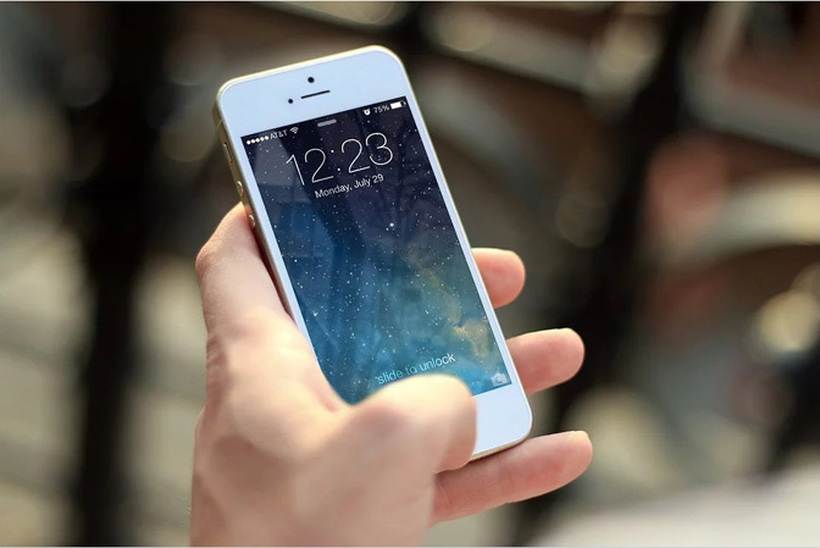 „Епл“ ќе плати 25 милиони евра за забавување на старите модели на iPhone