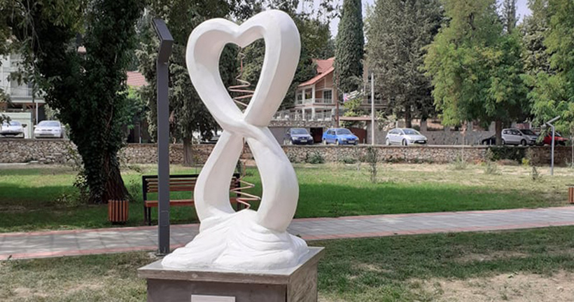 Во Дојран поставена инсталација „Срце за вечноста“ во спомен на првиот донор на срце, Емилија Динева