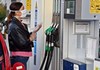 Бензинот поскапува, дизелот поевтинува – Ова се новите цени на горивата!