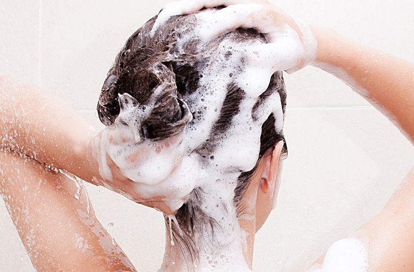 Еве зошто сите шампони прават бела сапуница