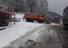 И денес снег и ниски температури - Забрана за тешки товарни возила и автобуси на неколку патни правци