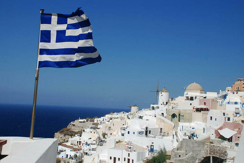 Грција ги зголеми туристичките такси