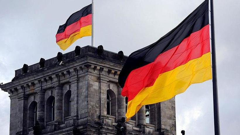 Германија ги отвора границите- познато кога ќе може да се патува таму