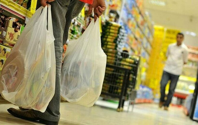 Дел од трговиците се уште употребуваат пластични кеси и покрај тоа што се забранети со закон