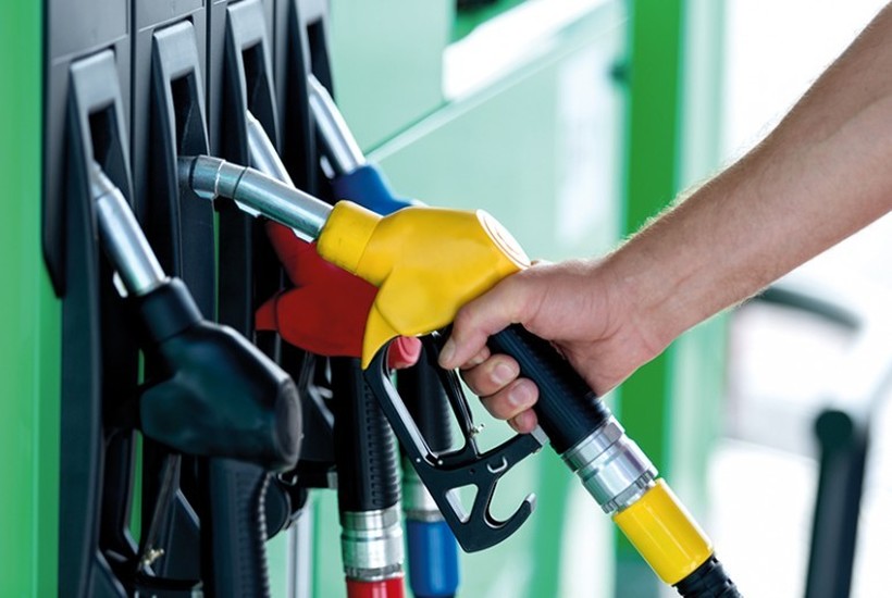 Ново големо намалување на цената на бензиног и дизелот
