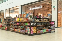 Почетна плата: 25.000 денари + бонуси - Lush Македонија ВРАБОТУВА