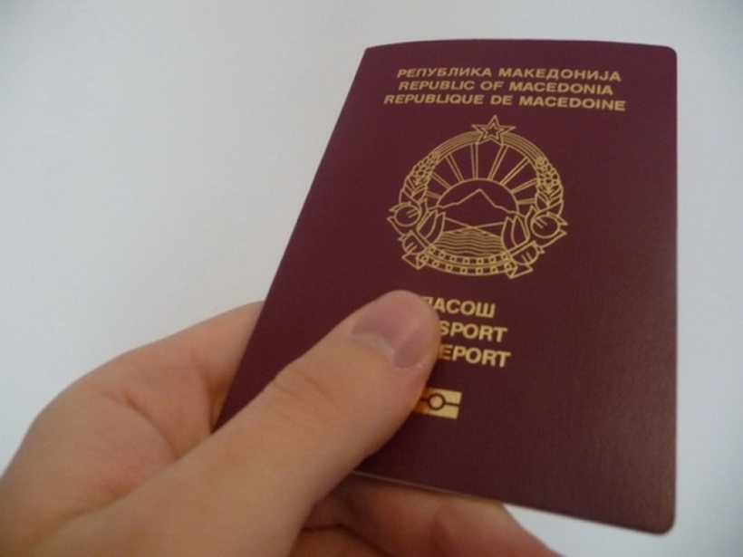Граѓаните ќе ги добиваат пасошите на врата