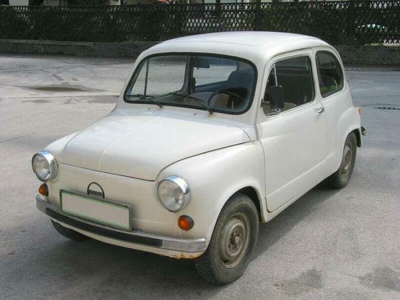 Колкава плата била потребна за да се купи нов автомобил во Југославија кон крајот на осумдесеттите?
